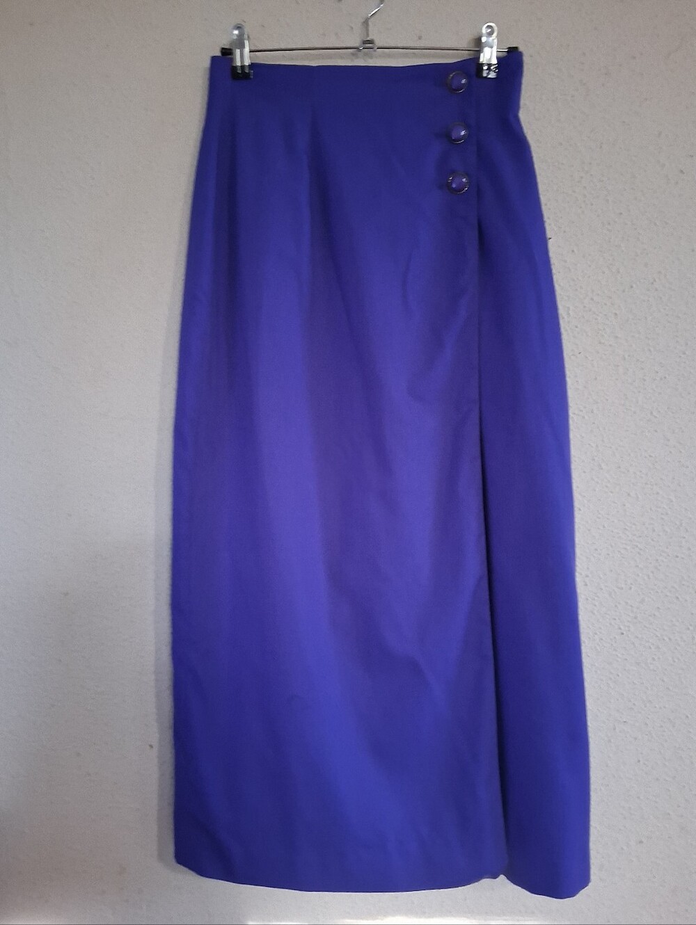 Vintage (1978) Women’s Purple High-Waist Midi Skirt with Button Detail